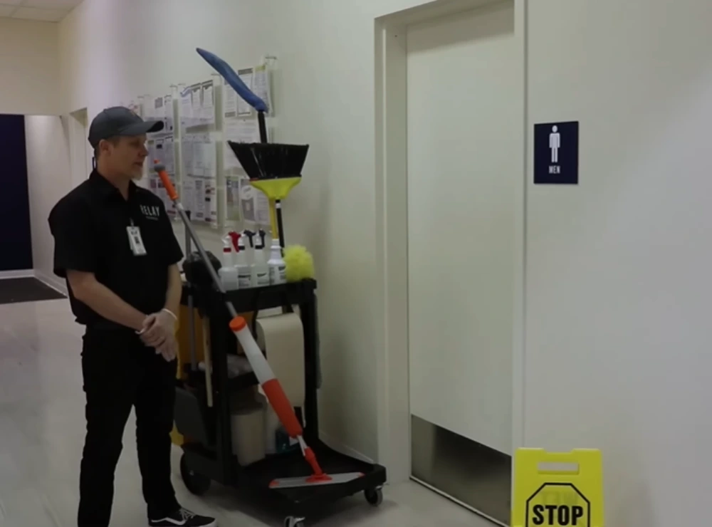 Commercial cleaner with cleaning cart