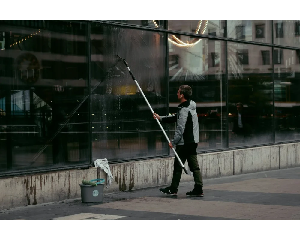 commercial window cleaning santa cruz