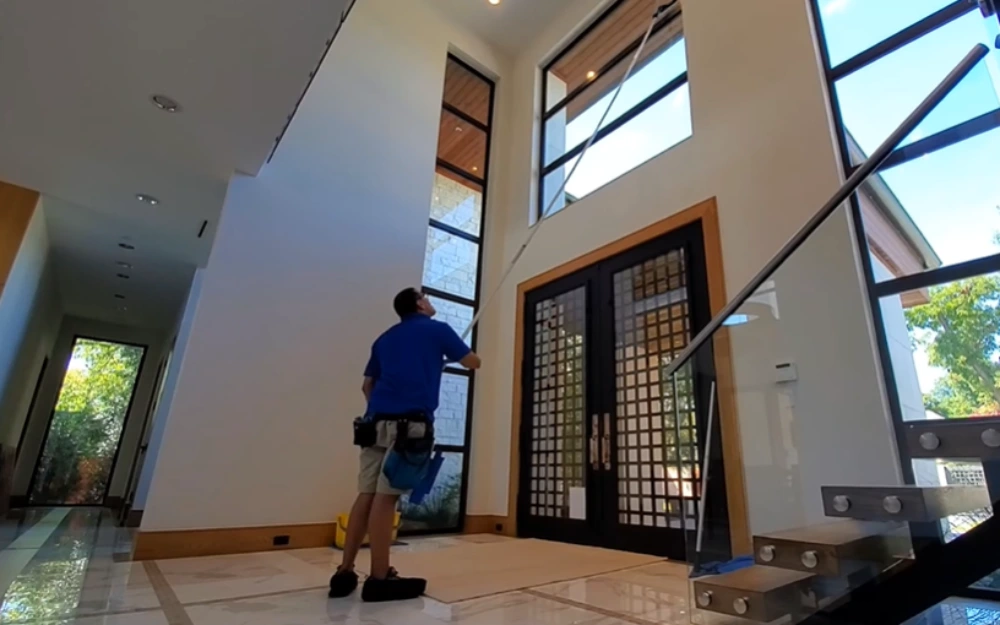 Window cleaning Santa Cruz: extension pole cleaning two-story foyer windows