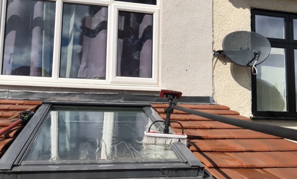 Rinsing skylight pure water pole