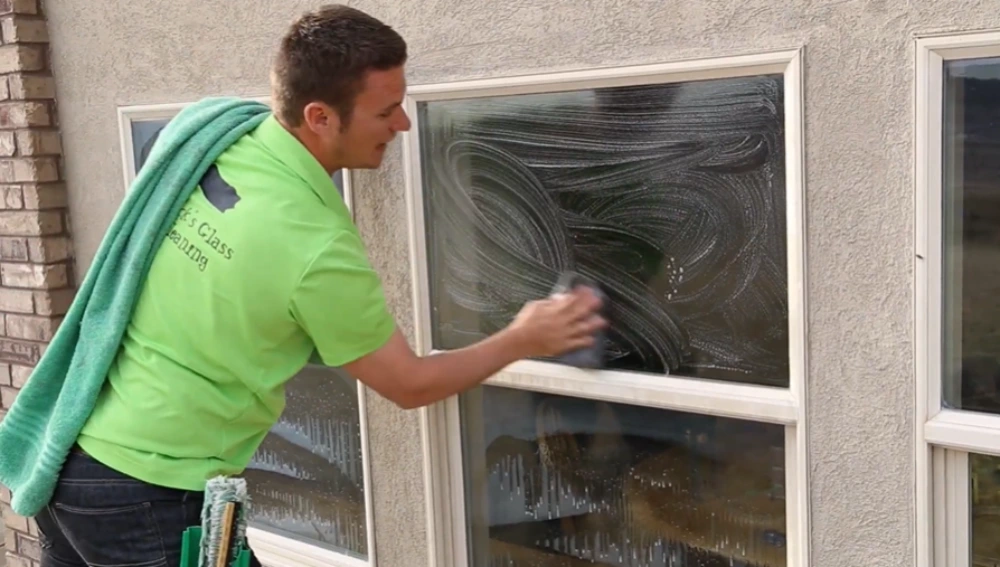 Scrubbing window with cloth