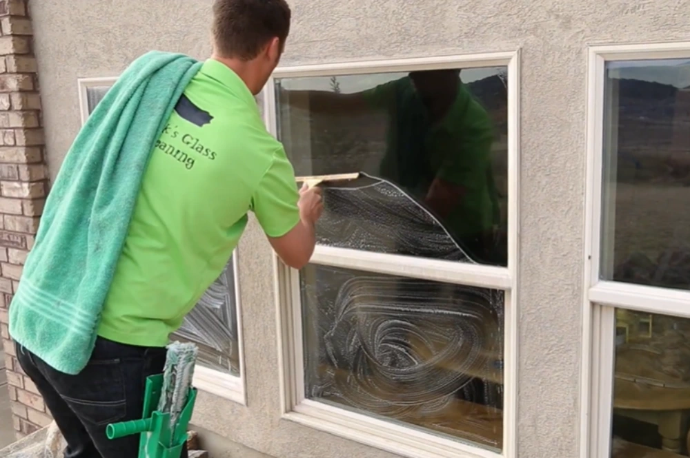 Squeegee pull exterior window