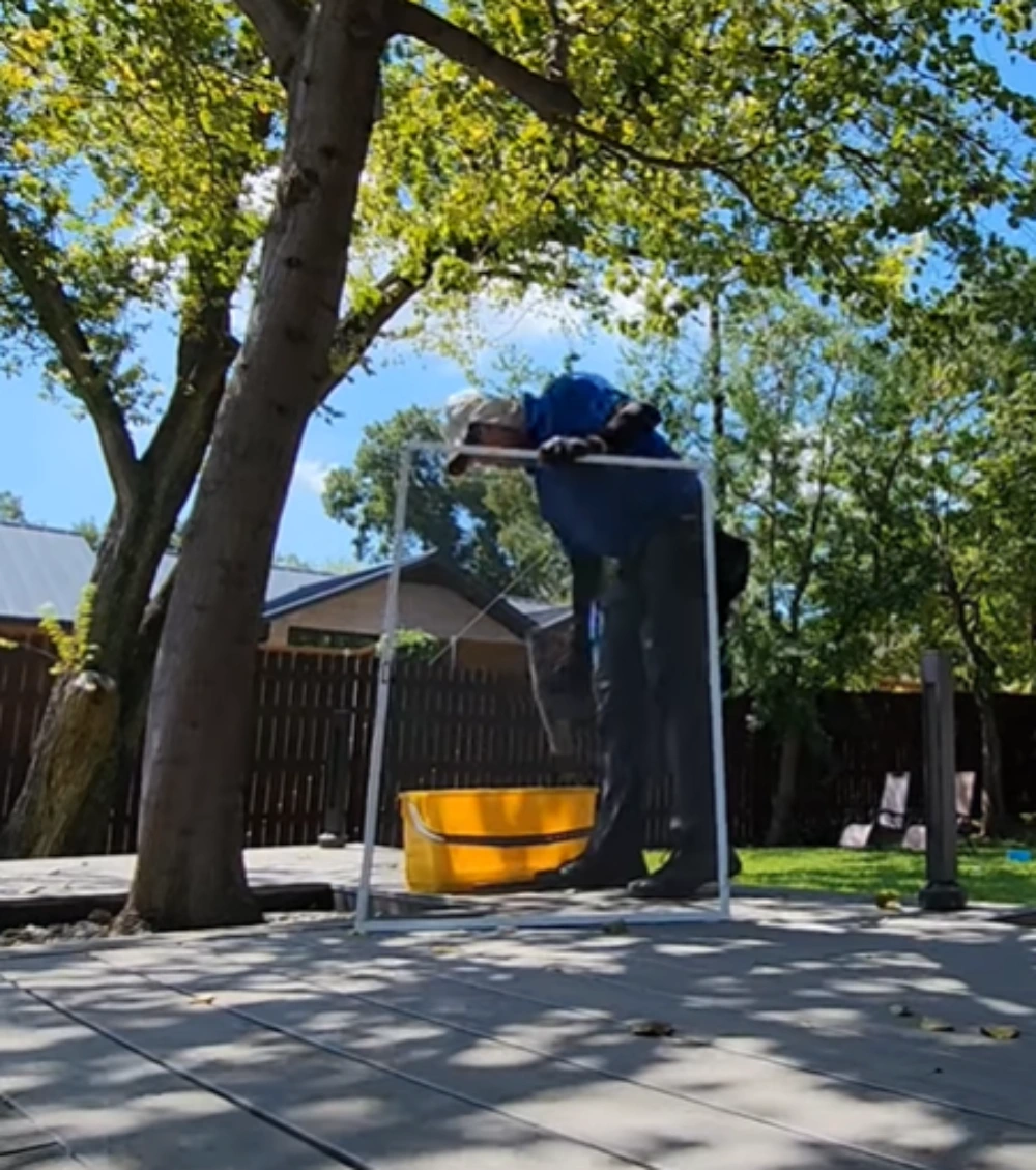 Window cleaning Santa Cruz: window screen cleaning with bucket backyard